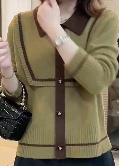 Polished Top with an Effortless Classic Look