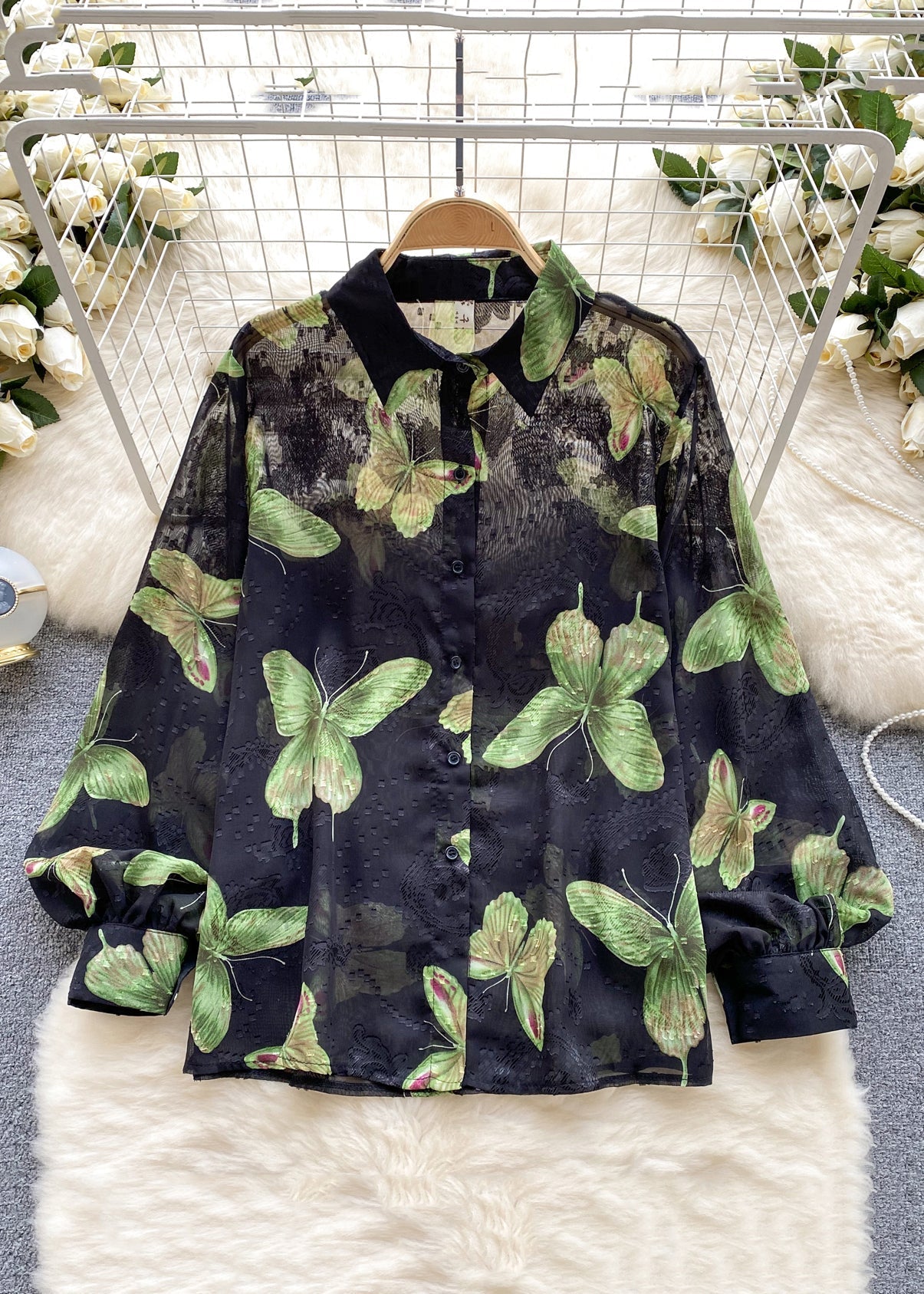 Beautifully Finished Shirt in a Timeless Design