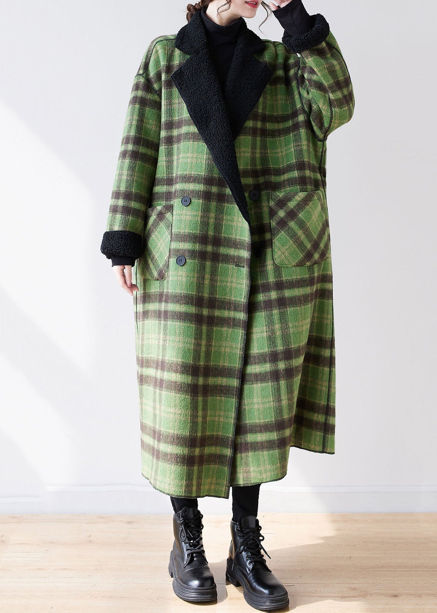 Sophisticated Coat with a Clean Classic Look