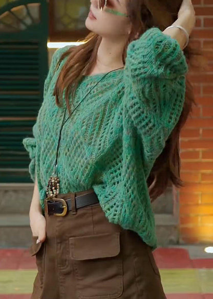 Well Tailored Sweater with a Graceful Silhouette