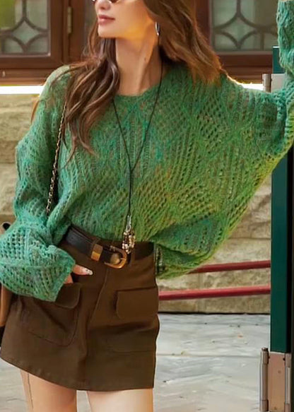Well Tailored Sweater with a Graceful Silhouette