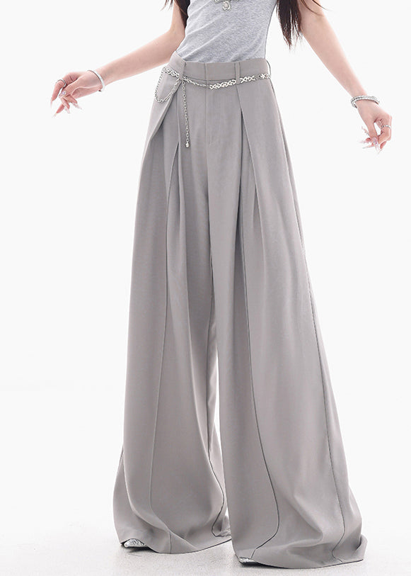 Well Tailored Pants with a Graceful Silhouette