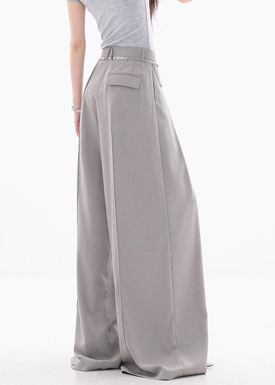 Well Tailored Pants with a Graceful Silhouette