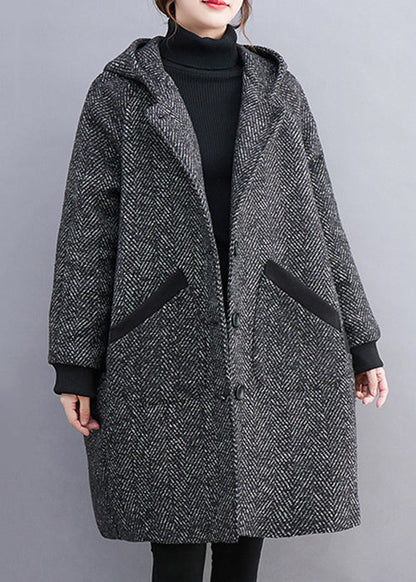 Gracefully Styled Coat for Any Occasion