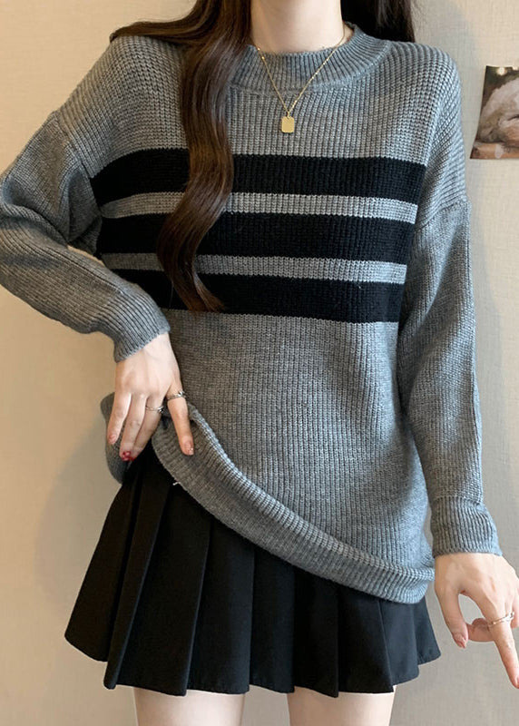 Effortlessly Elegant Top with a Timeless Design