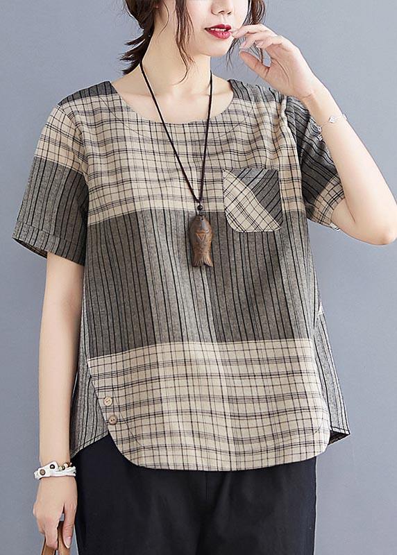 Sophisticated Blouse with a Clean Classic Look
