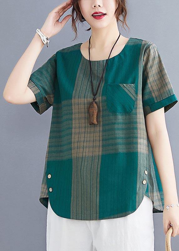 Sophisticated Blouse with a Clean Classic Look