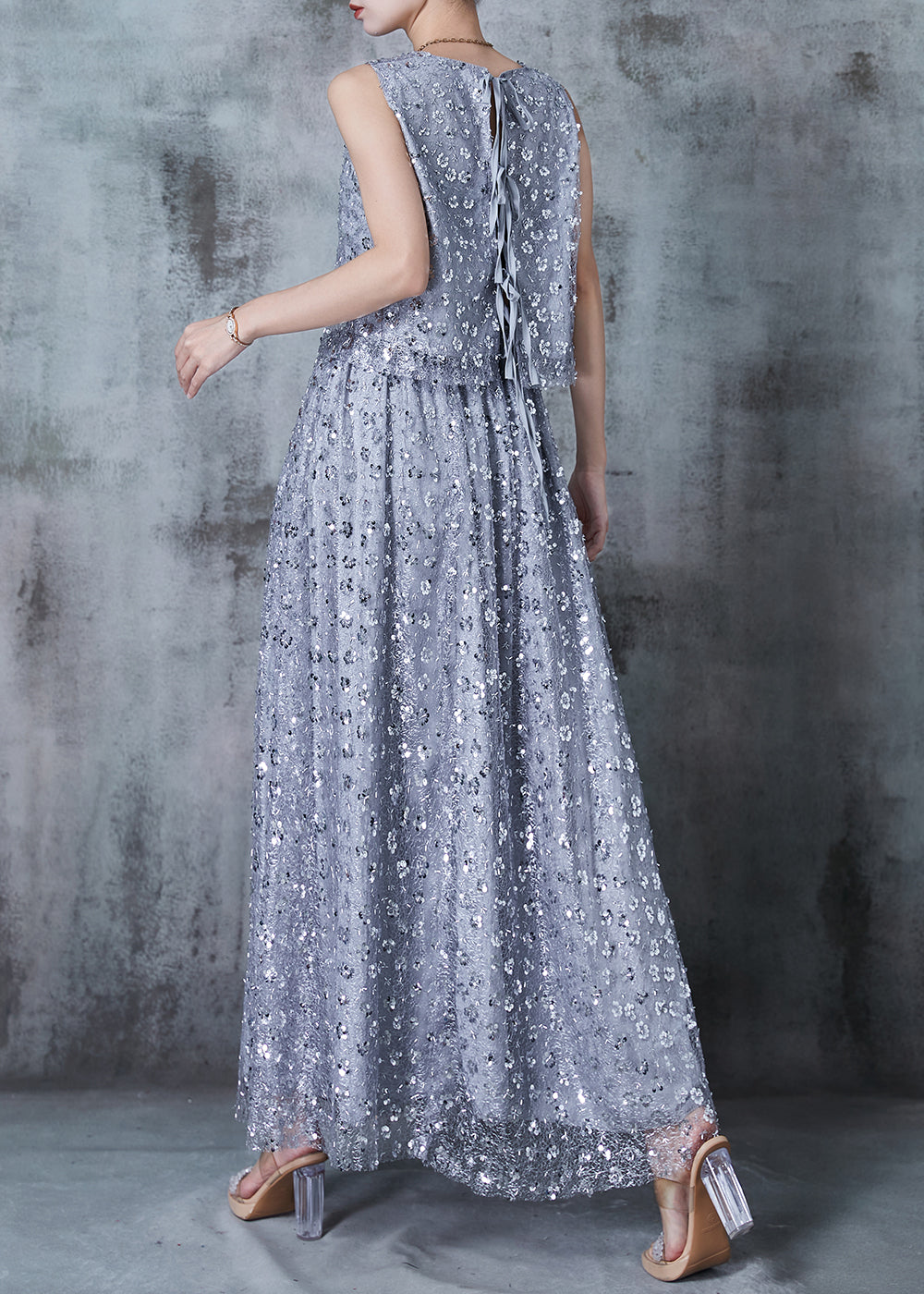Sophisticated Garment with a Clean Classic Look