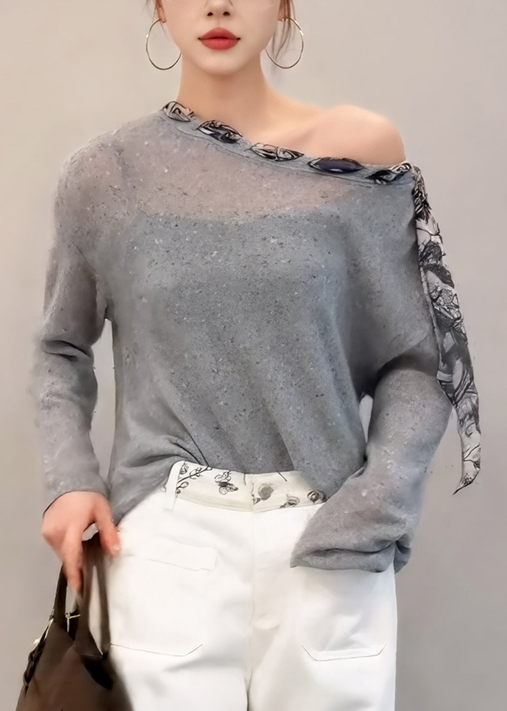 Effortlessly Elegant Blouse with a Timeless Design