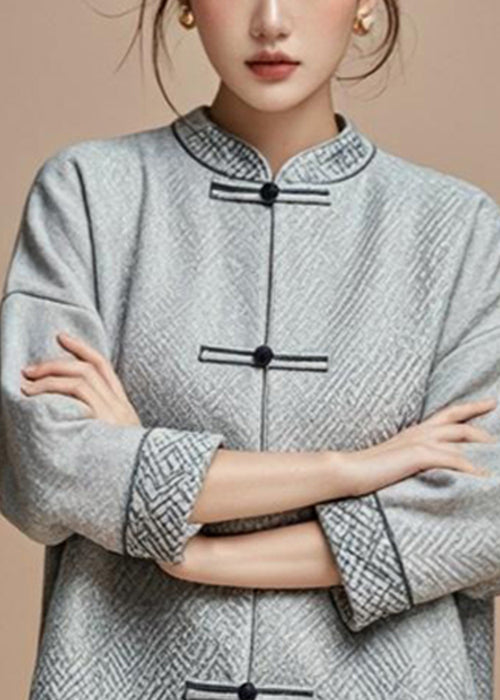 Effortlessly Elegant Coat with a Timeless Design
