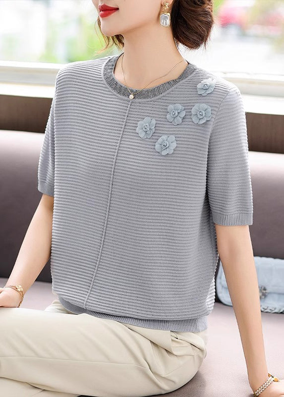 Classic Vintage Top with a Flattering Fit