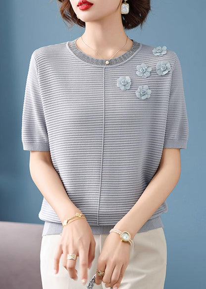 Classic Vintage Top with a Flattering Fit