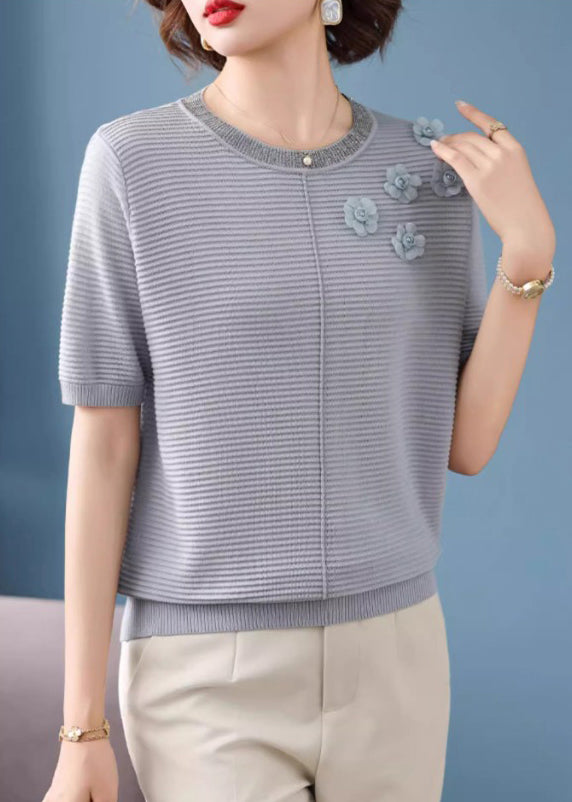 Classic Vintage Top with a Flattering Fit