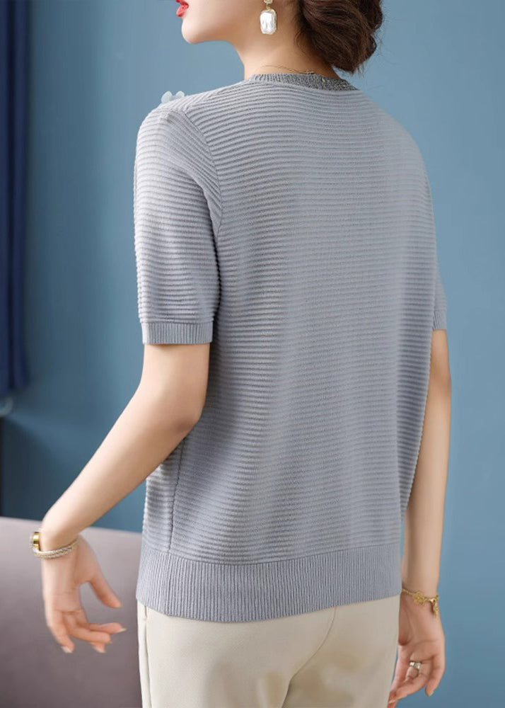 Classic Vintage Top with a Flattering Fit