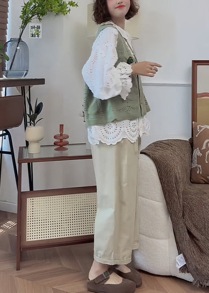 Well Tailored Top with a Graceful Silhouette