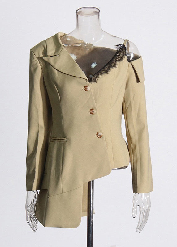 A Vintage Style Coat with Delicate Timeless Details