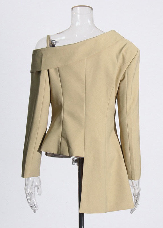 A Vintage Style Coat with Delicate Timeless Details