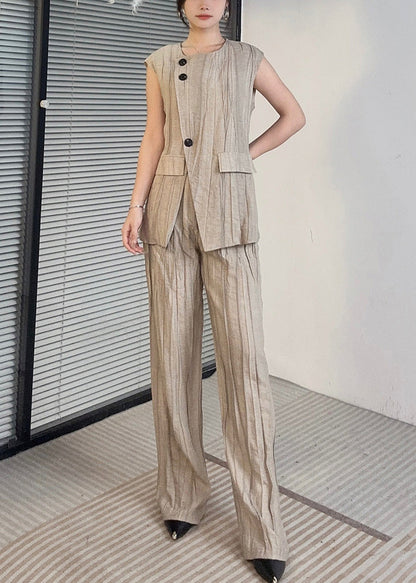 Gracefully Styled Garment for Any Occasion