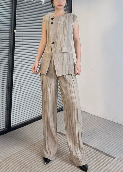 Gracefully Styled Garment for Any Occasion