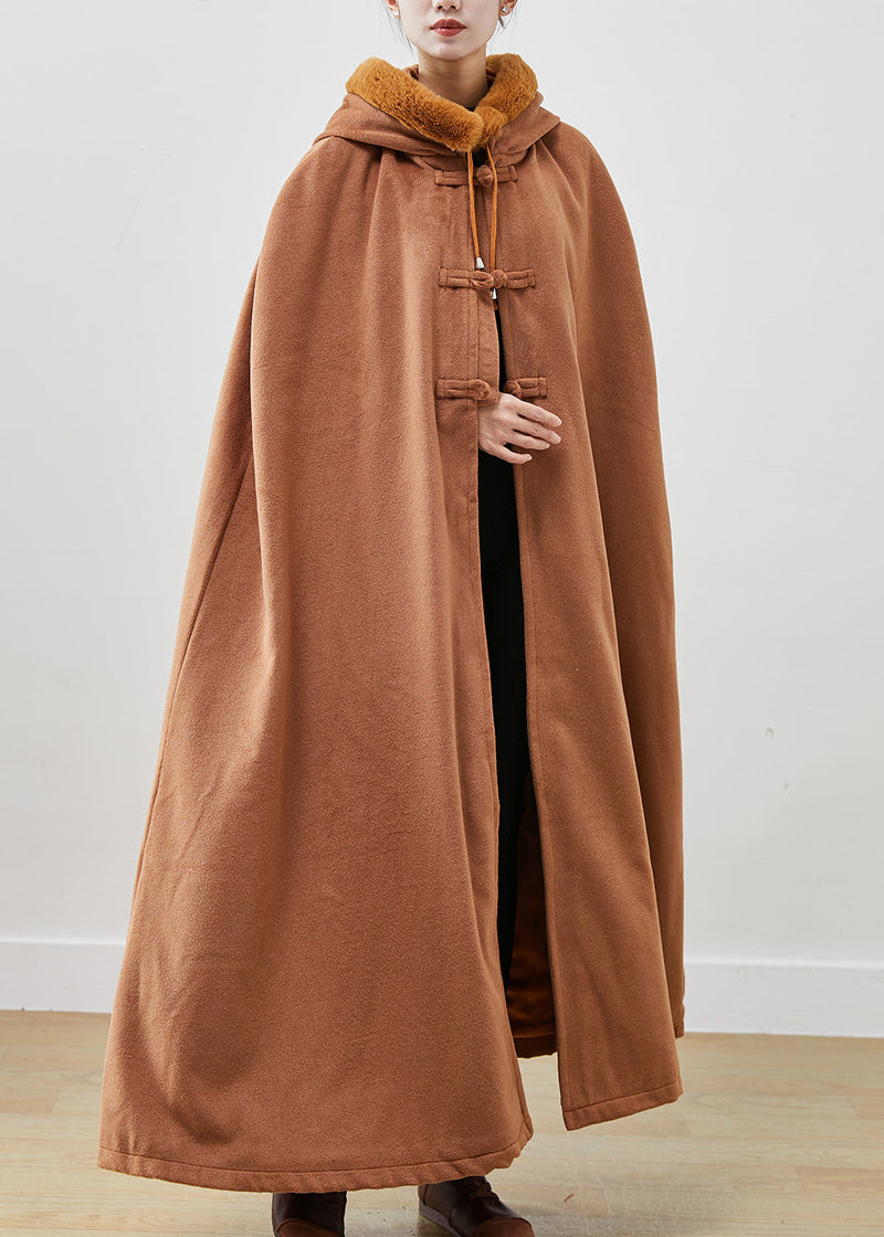 Beautifully Finished Coat in a Timeless Design