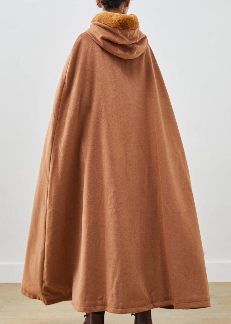 Beautifully Finished Coat in a Timeless Design