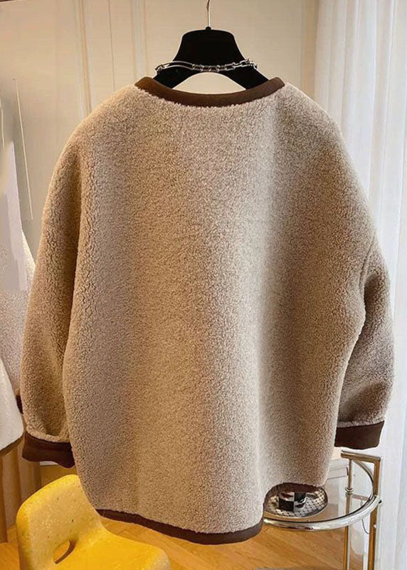Beautifully Finished Coat in a Timeless Design