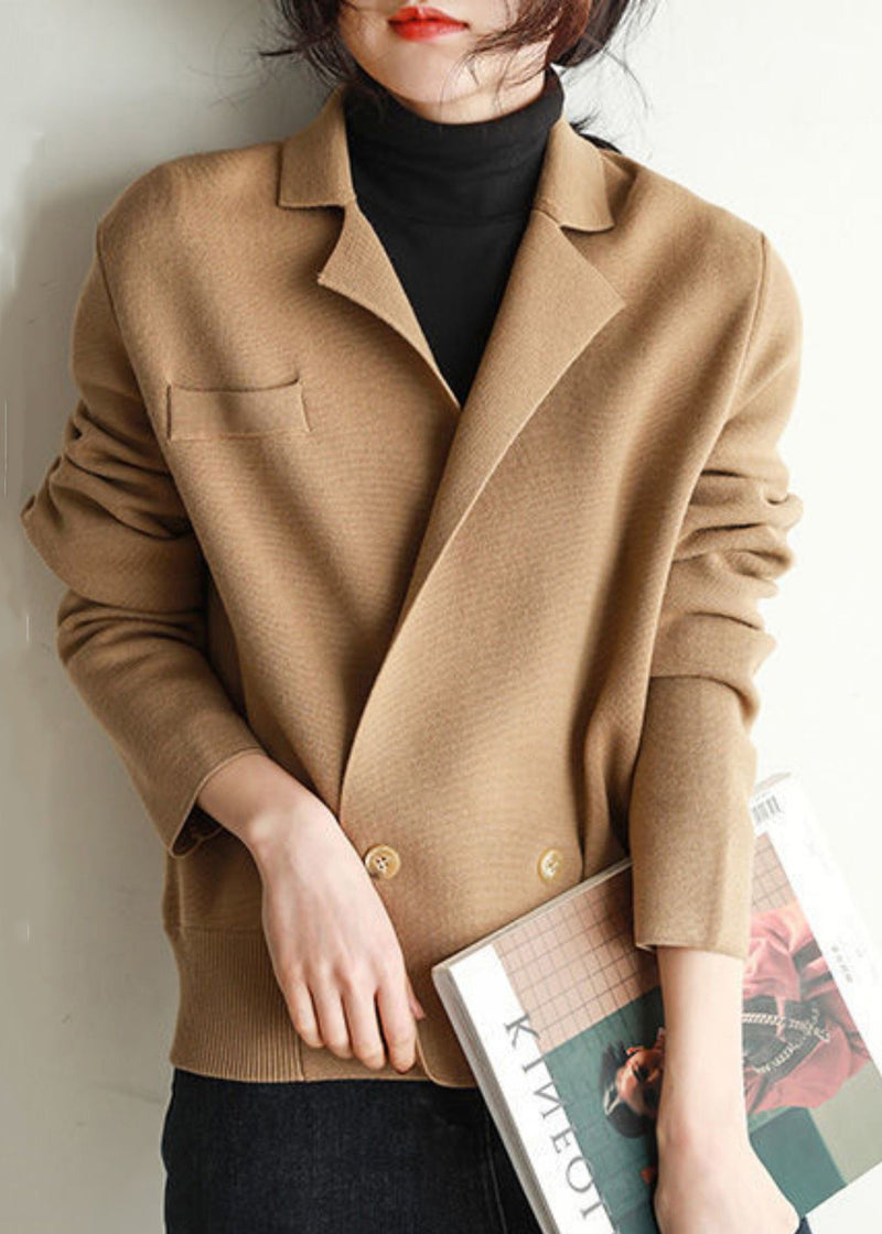 Sophisticated Coat with a Clean Classic Look