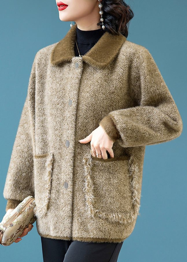 Classic Vintage Coat with a Flattering Fit