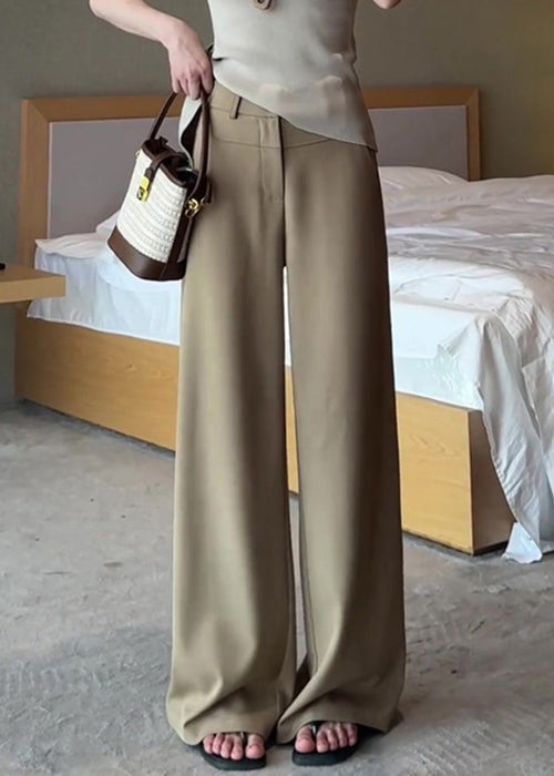 Effortlessly Elegant Pants with a Timeless Design