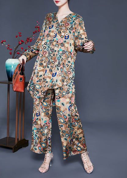 Beautifully Finished Garment in a Timeless Design
