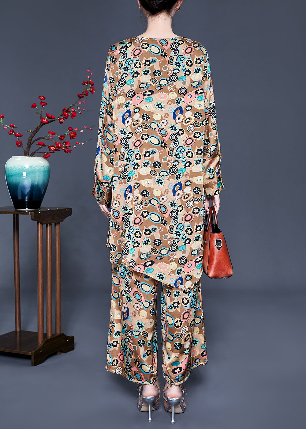 Beautifully Finished Garment in a Timeless Design