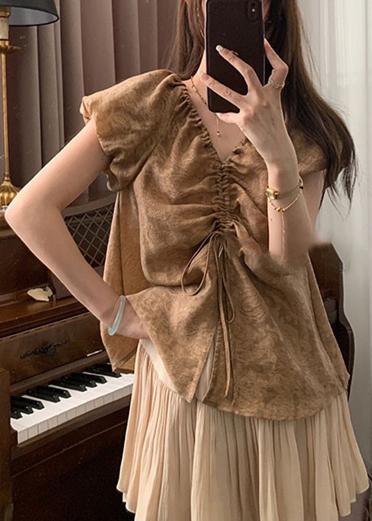 Classic Vintage Shirt with a Flattering Fit