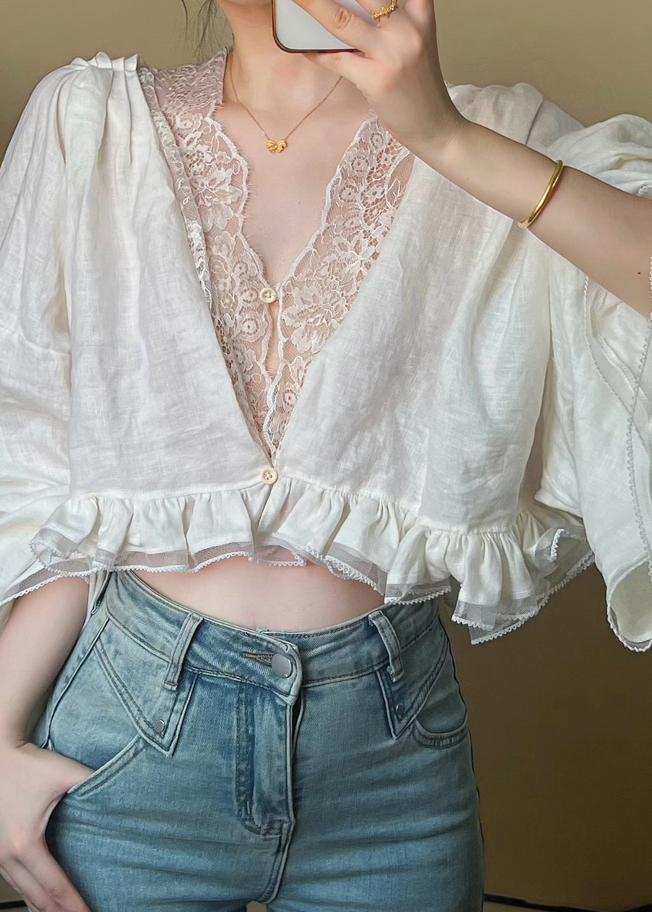 Classic Vintage Top with a Flattering Fit