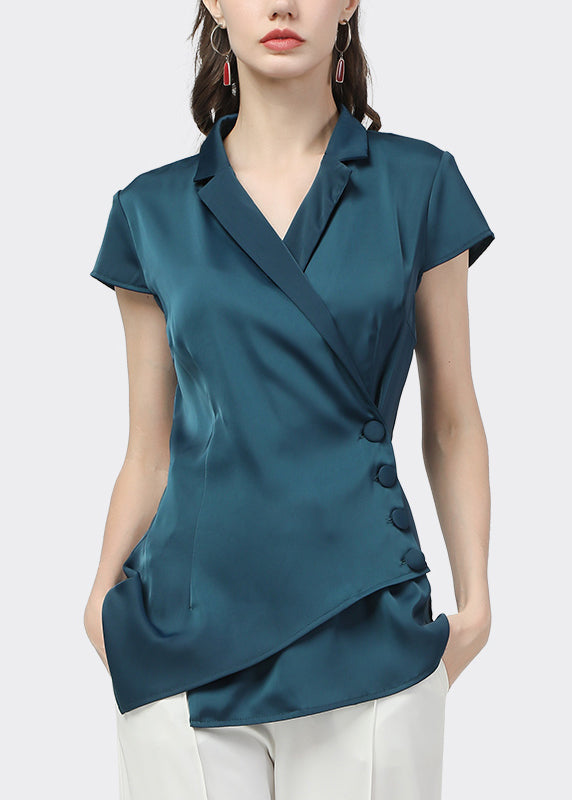 Well Tailored Shirt with a Graceful Silhouette