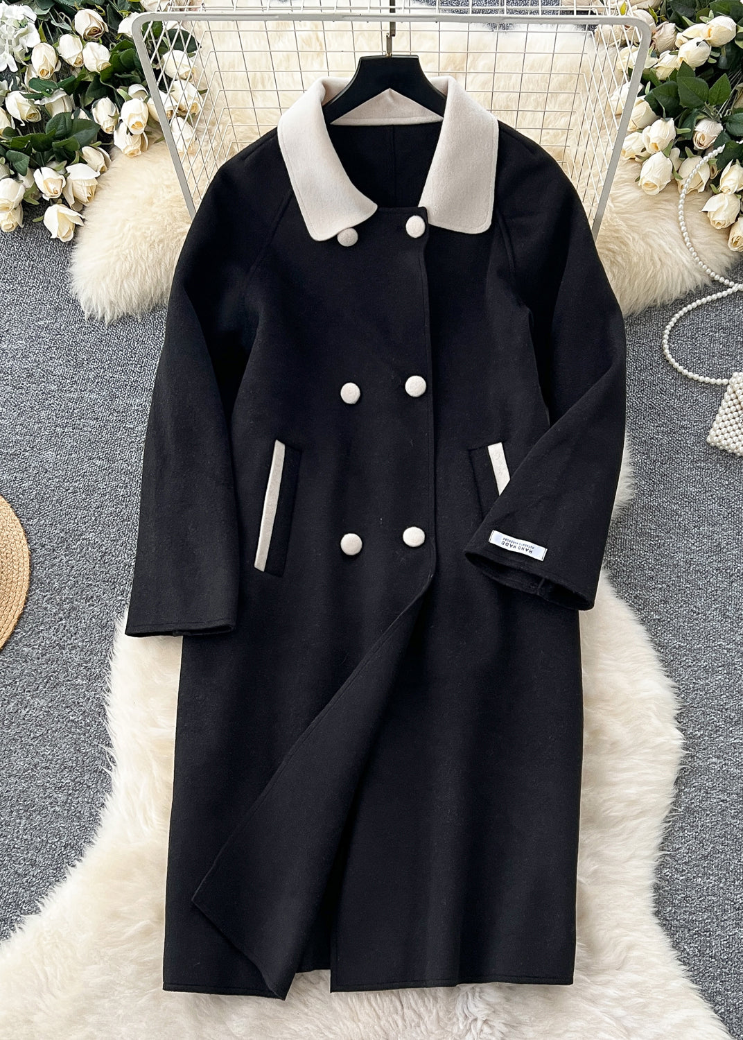 Elegantly Styled Coat for Everyday Wear