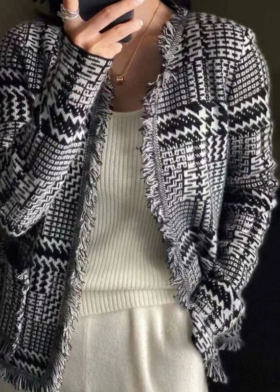Gracefully Styled Cardigan for Any Occasion