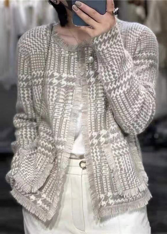 Gracefully Styled Cardigan for Any Occasion
