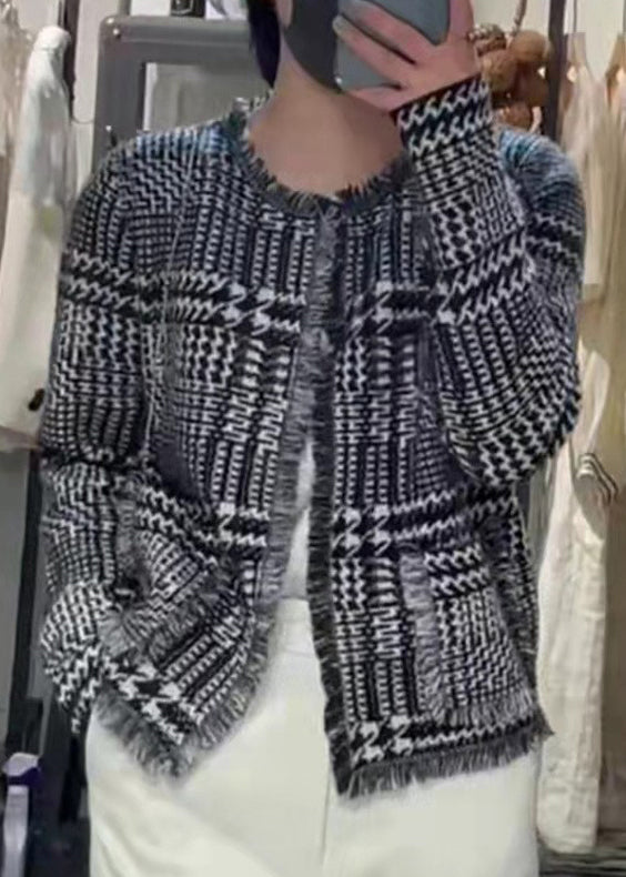 Gracefully Styled Cardigan for Any Occasion