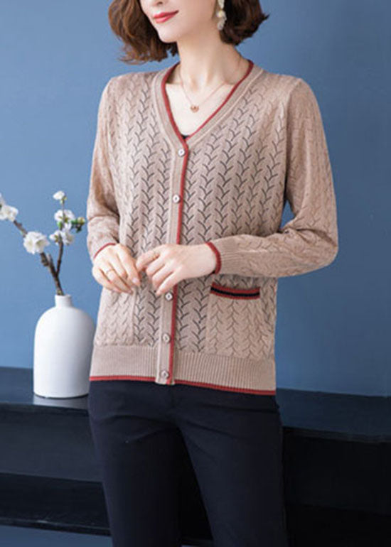 Effortlessly Elegant Cardigan with a Timeless Design
