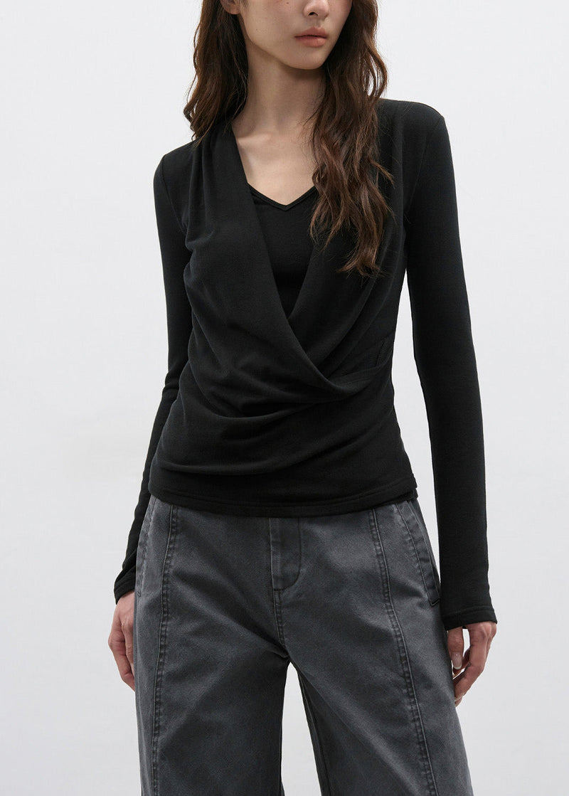 Beautifully Crafted T-Shirt in a Classic Style