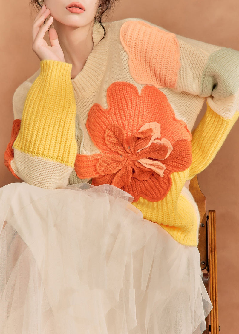 Effortlessly Elegant Sweater with a Timeless Design