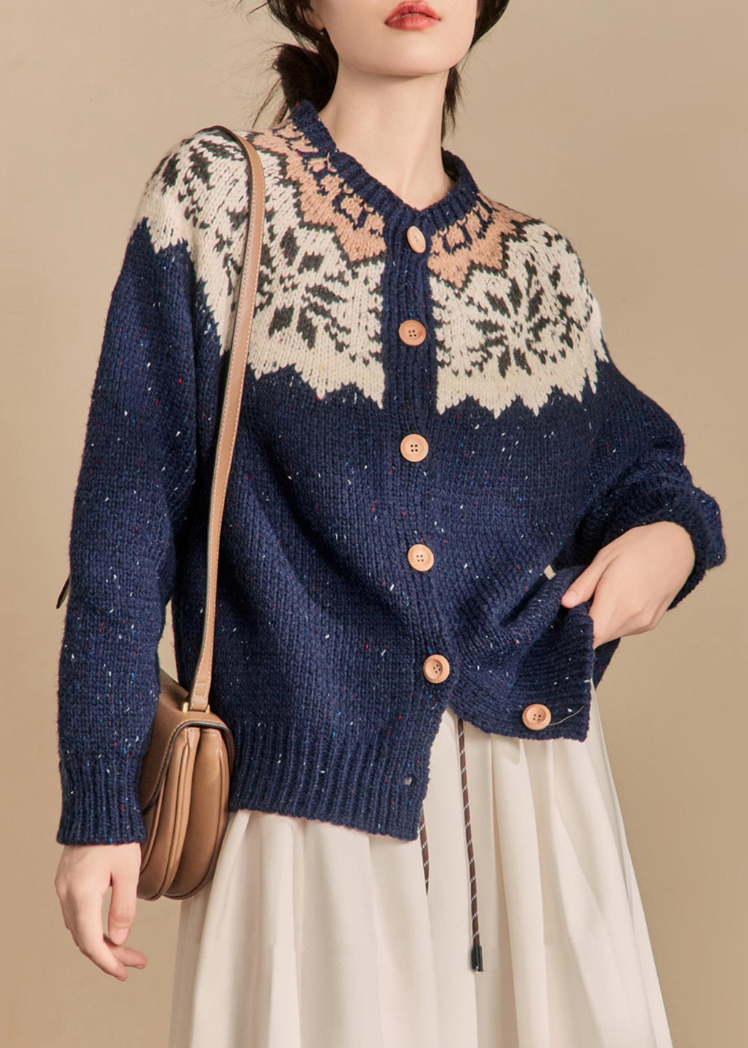 Effortlessly Elegant Coat with a Timeless Design
