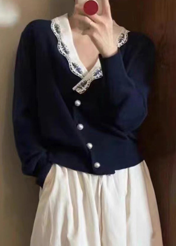 Effortlessly Elegant Coat with a Timeless Design