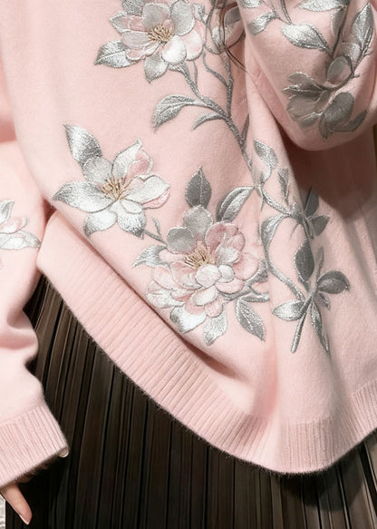 Classic Vintage Sweater with a Flattering Fit