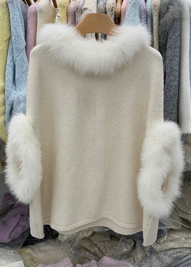 Well Tailored Sweater with a Graceful Silhouette