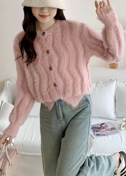 Effortlessly Elegant Cardigan with a Timeless Design