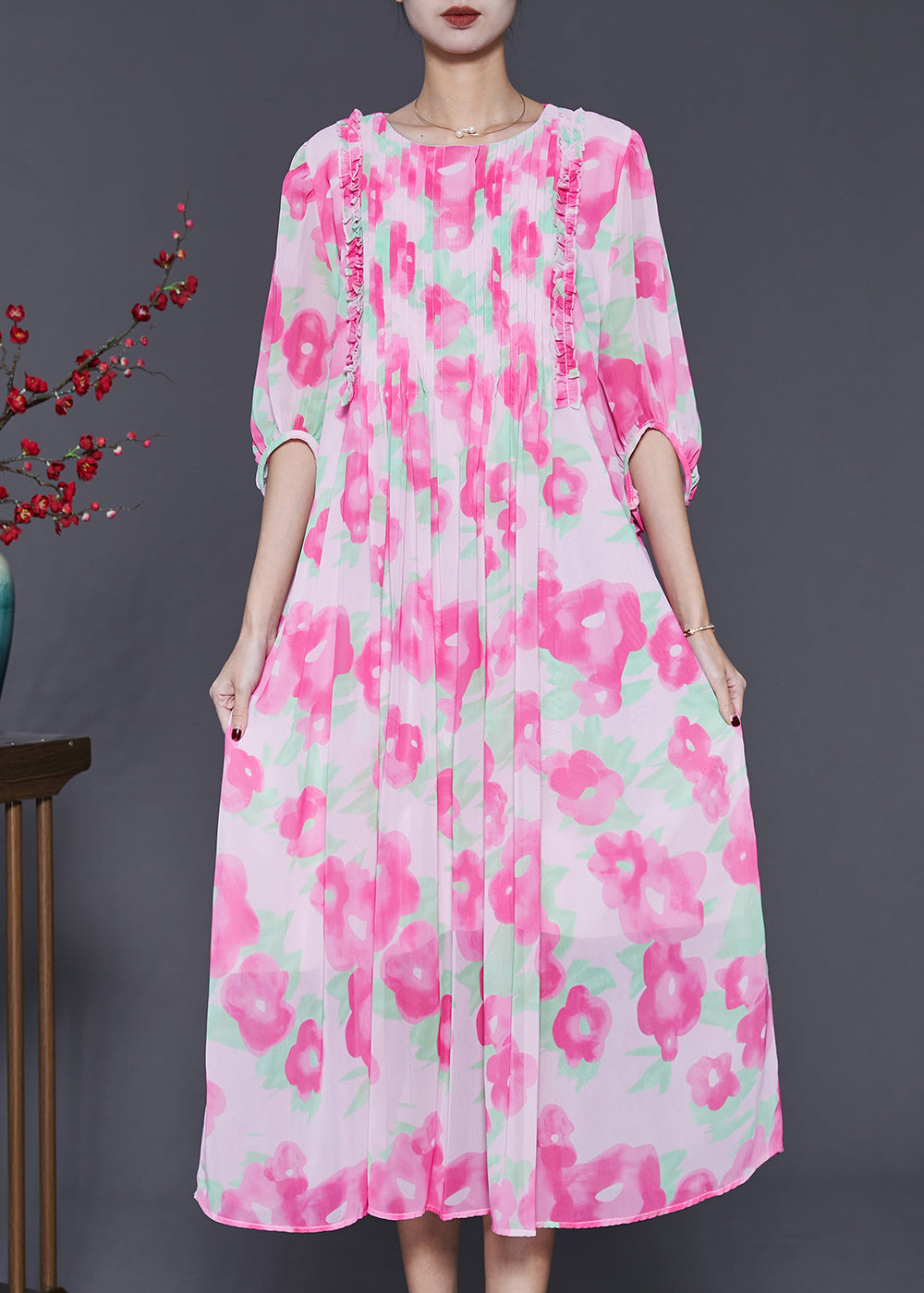 Beautifully Crafted Dress in a Classic Style