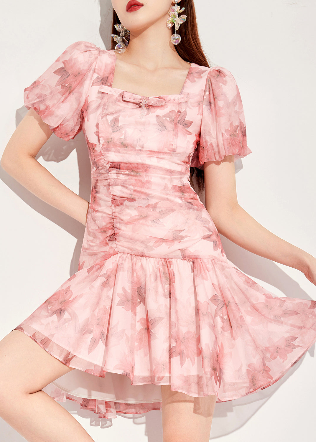 Gracefully Styled Dress for Any Occasion