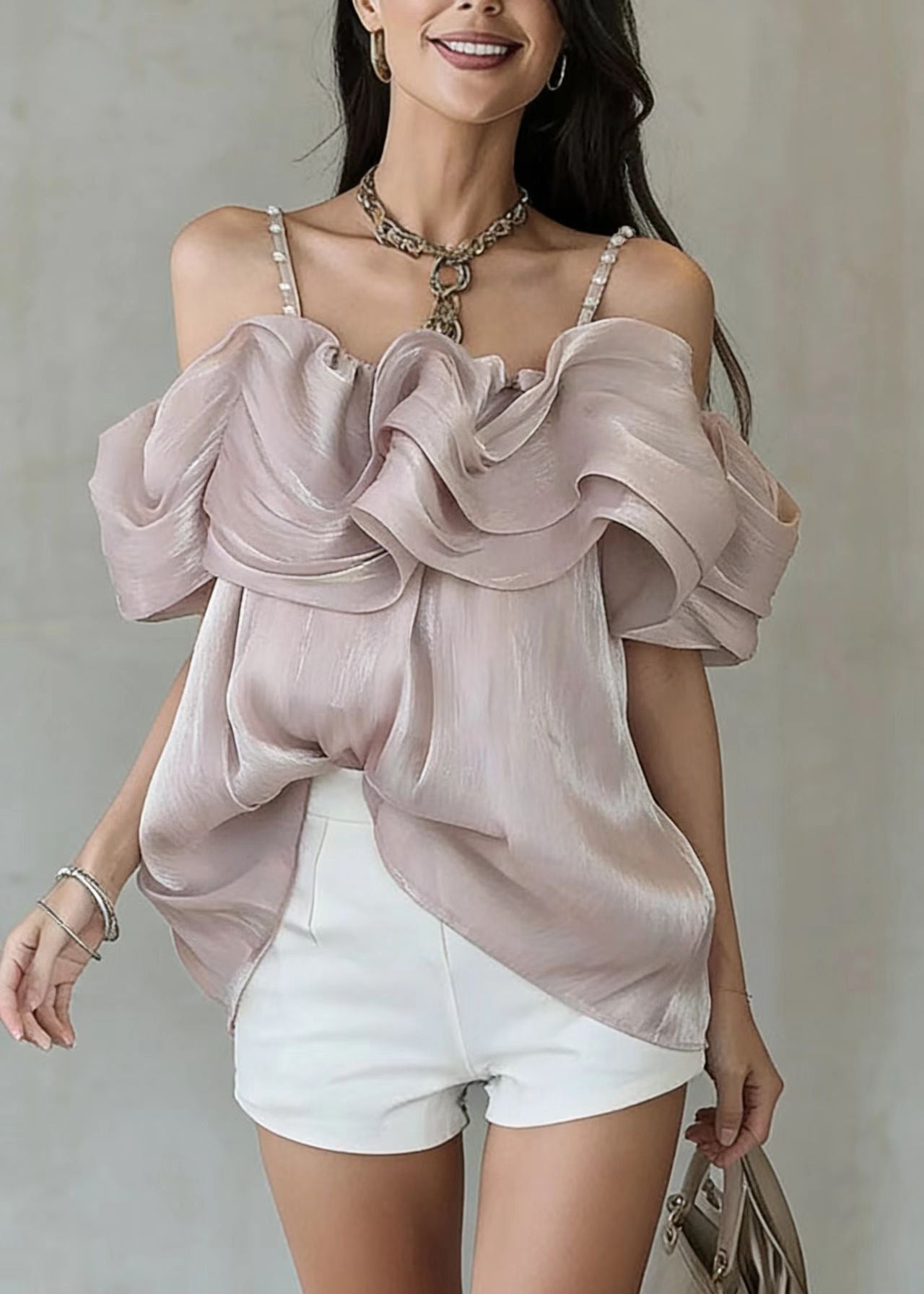 Beautifully Finished Top in a Timeless Design