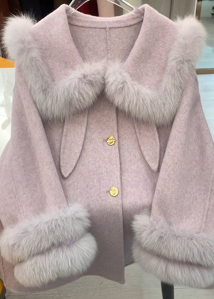 Effortlessly Elegant Coat with a Timeless Design